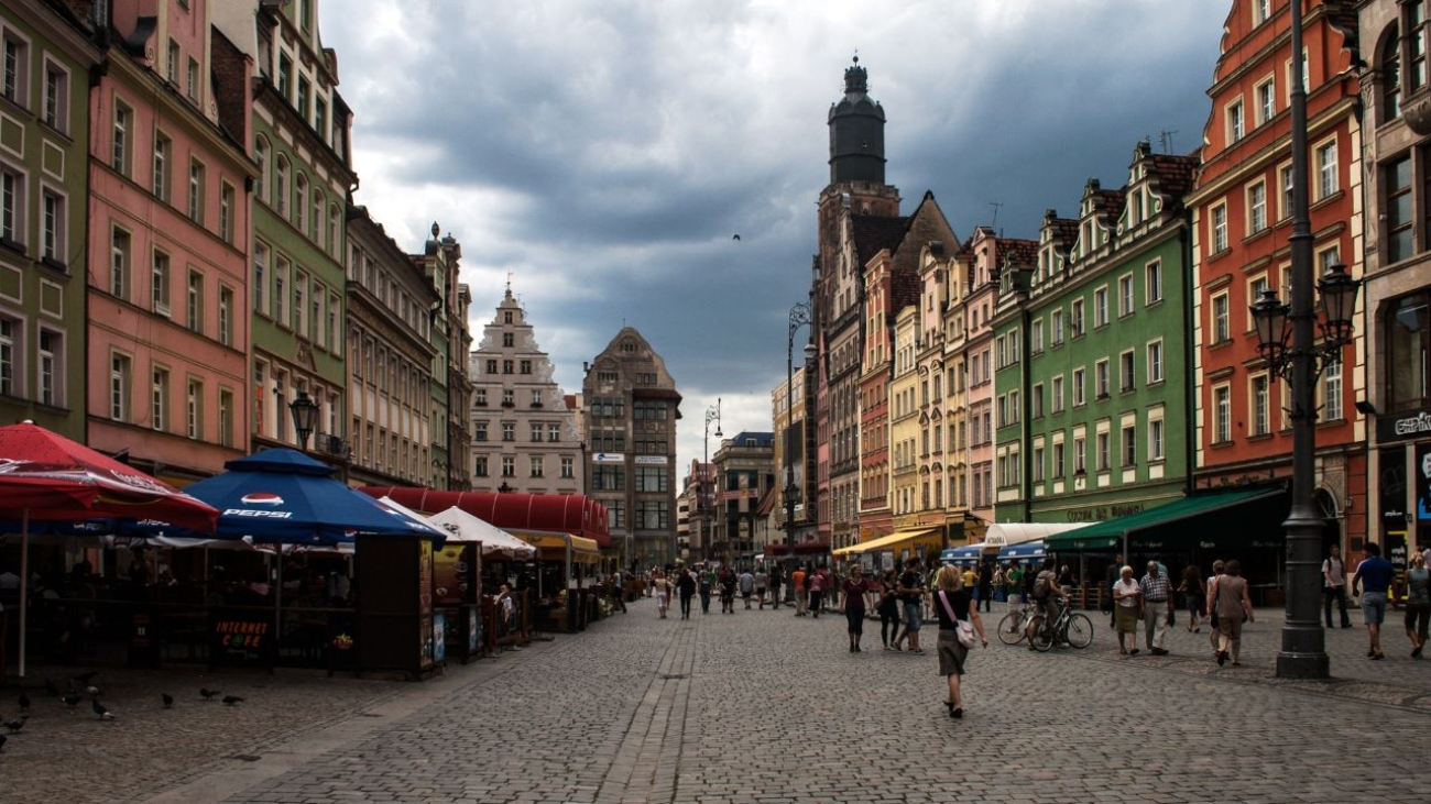 Przewodnik po najlepszych atrakcjach blisko Ibis Styles Wrocław: Od zabytkowego dworca po Stary Rynek