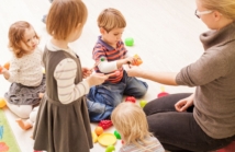 Adaptacja malucha do żłobka: efektywne strategie i wsparcie rodziców w Norlandia Starachowice