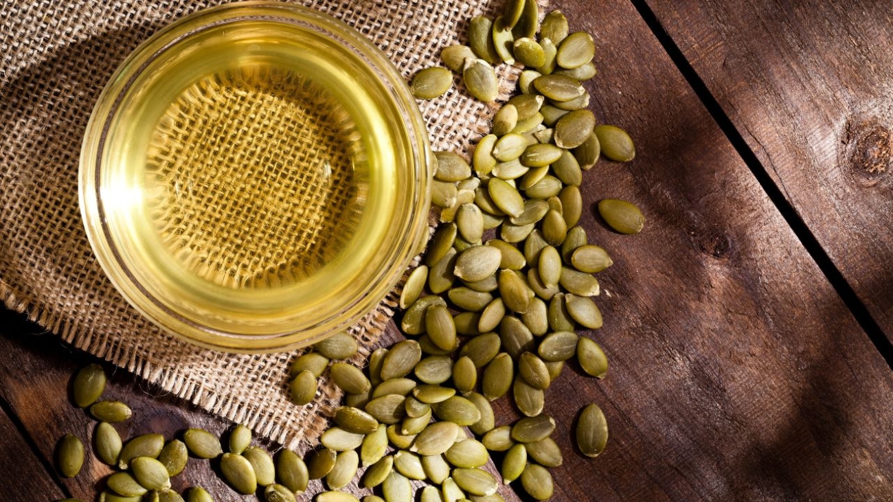 5 powodów, dla których warto włączyć olej dyniowy do codziennej diety