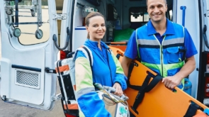 Jak zapewnić kompleksową obsługę medyczną na imprezach?