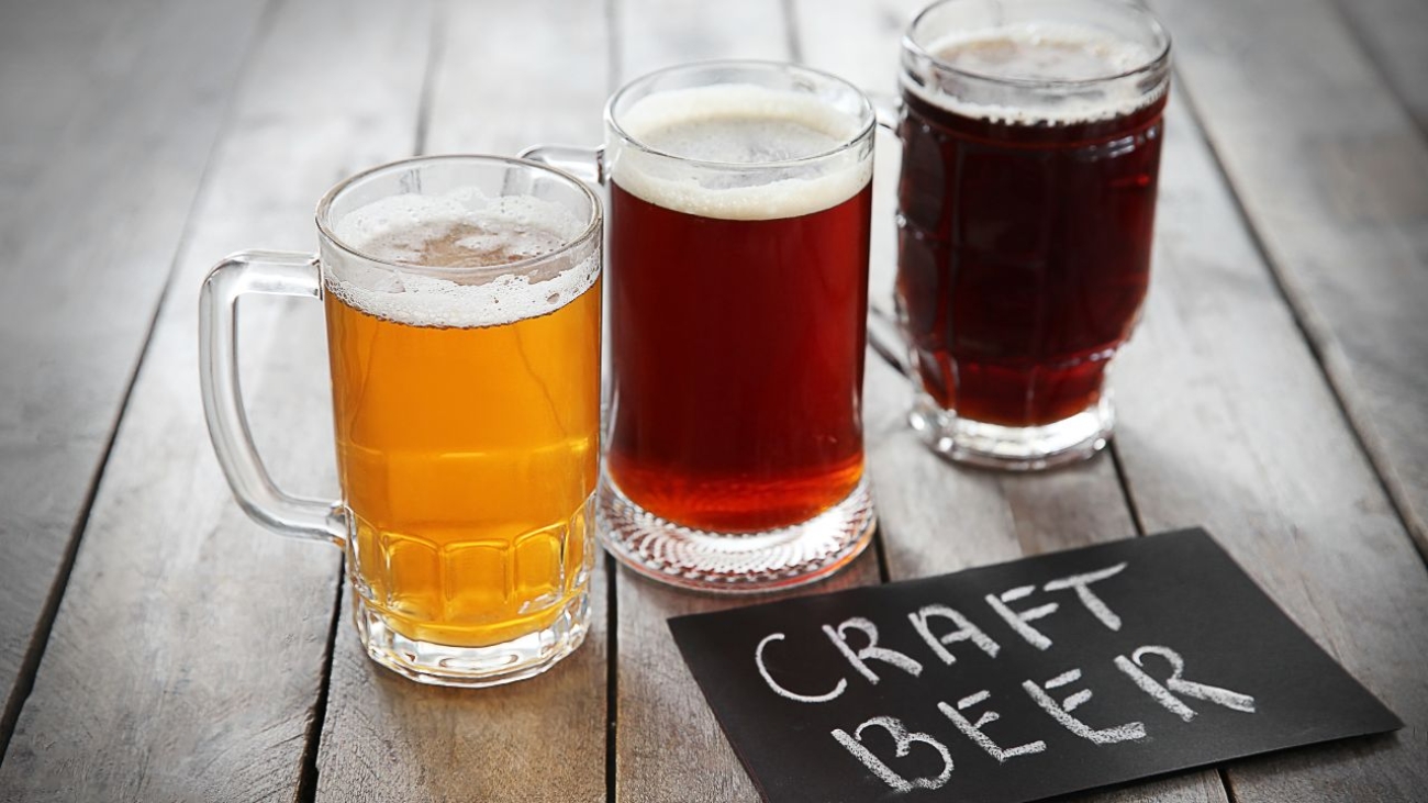 Nowoczesne piwo kraftowe: odkryj smakowe bogactwo rzemieślniczych browarów
