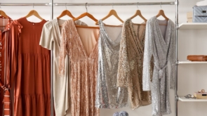 Sekrety elegancji: Jak nosić sukienki Chanel z klasą