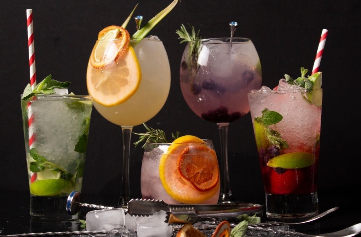 Najlepsze drinki na statku: najlepsze przepisy i trendy w 2024 roku