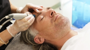 Jak oczyszczanie wodorowe może poprawić stan Twojej skóry?