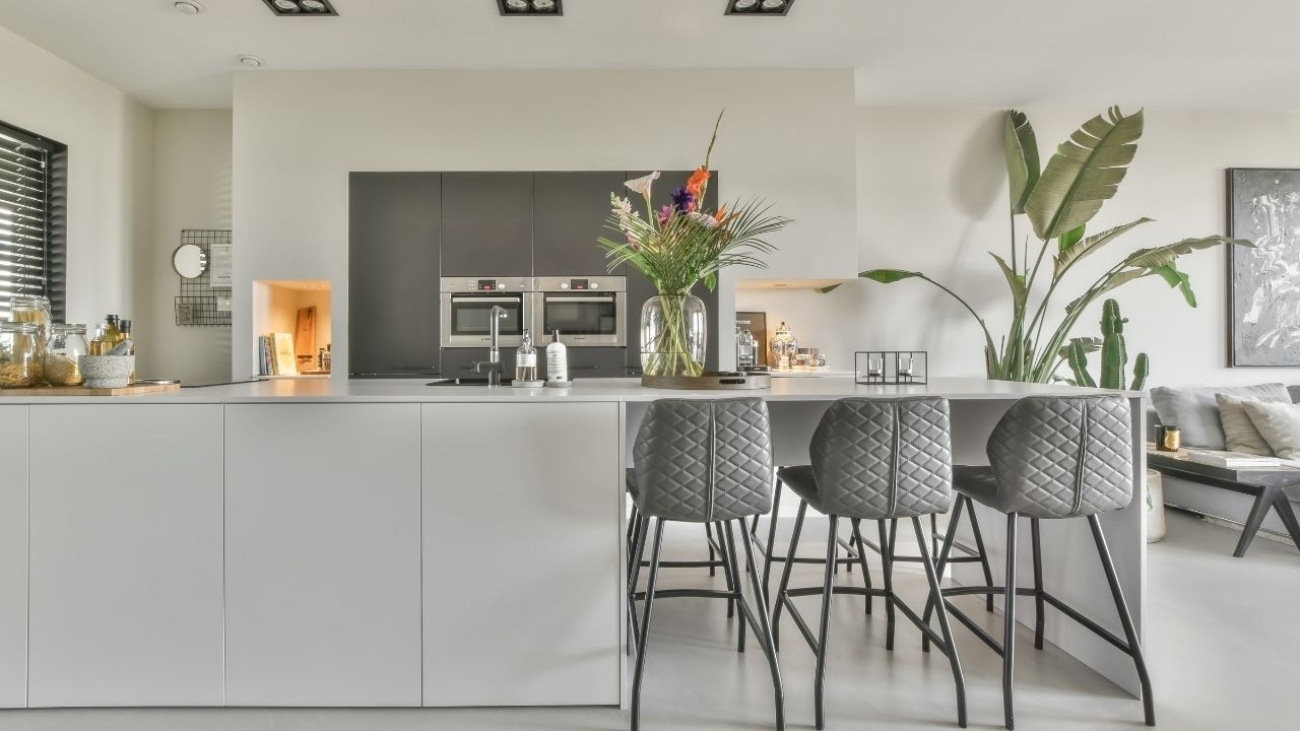 Jak wybrać idealny dom premium w Warszawie: poradnik dla nowych nabywców.