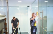 Profesjonalne usługi sprzątające: jak wybrać najlepszy serwis?