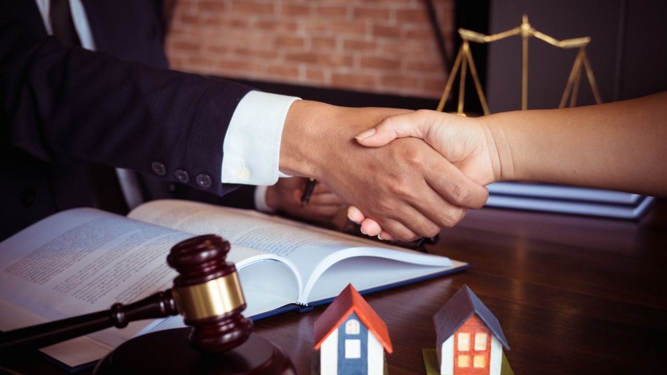 Kluczowy etap zakupu nieruchomości – Ustanawianie hipotek i innych zabezpieczeń przez notariusza