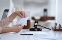 Czy bank może domagać się wynagrodzenia za korzystanie z kapitału po unieważnieniu umowy?