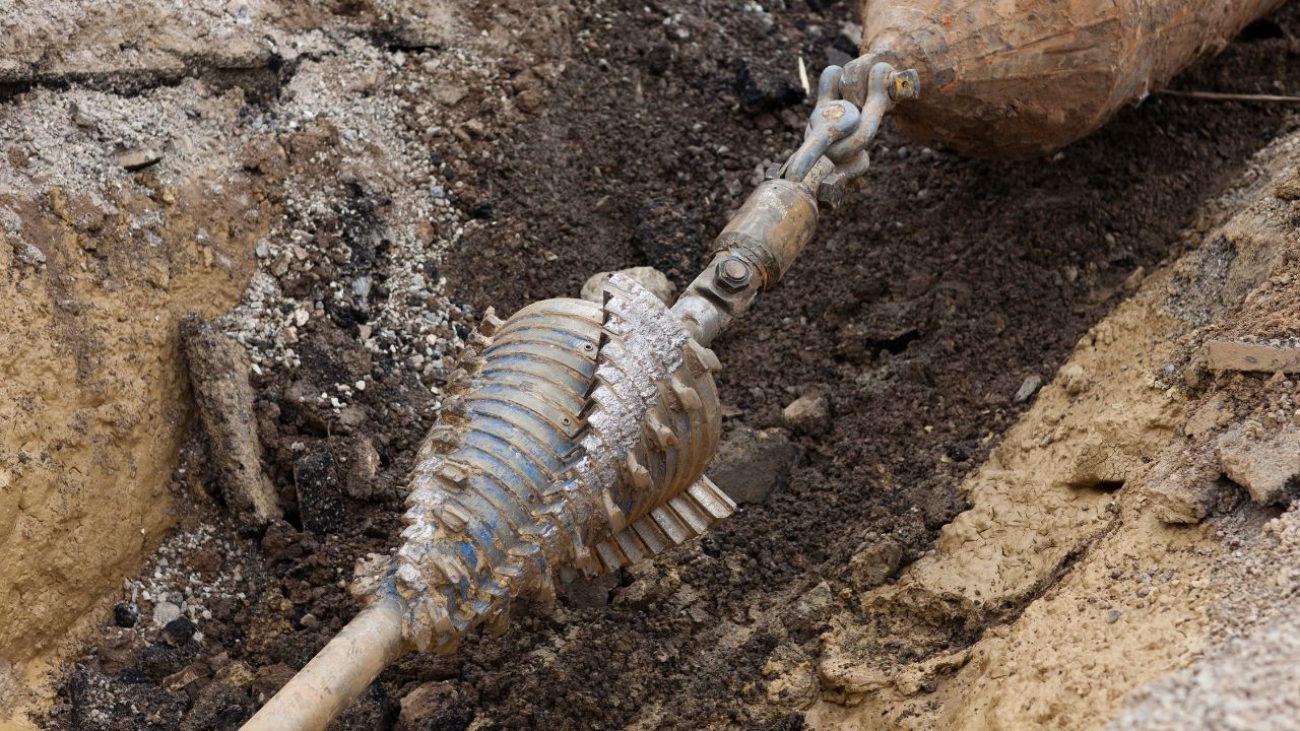 Nowoczesne technologie w przewiertach sterowanych HDD doskonałe narzędzia budowlane