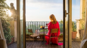 Deski tarasowe na balkon – mała przestrzeń, duże możliwości