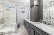 Nowoczesne sposoby wykorzystania mebli do łazienki na wymiar: praktyczne rozwiązania dla małych i dużych przestrzeni