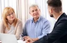 Rola notariusza w ustalaniu majątku wspólnego i rozdzielności - jak pomaga w umowie majątkowej