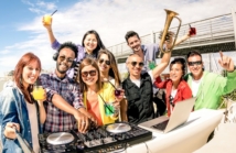 Jaka strefa w River Cafe najlepiej spełni Twoje oczekiwania?