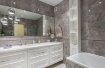 Czy meble do łazienki na wymiar są korzystnym rozwiązaniem?