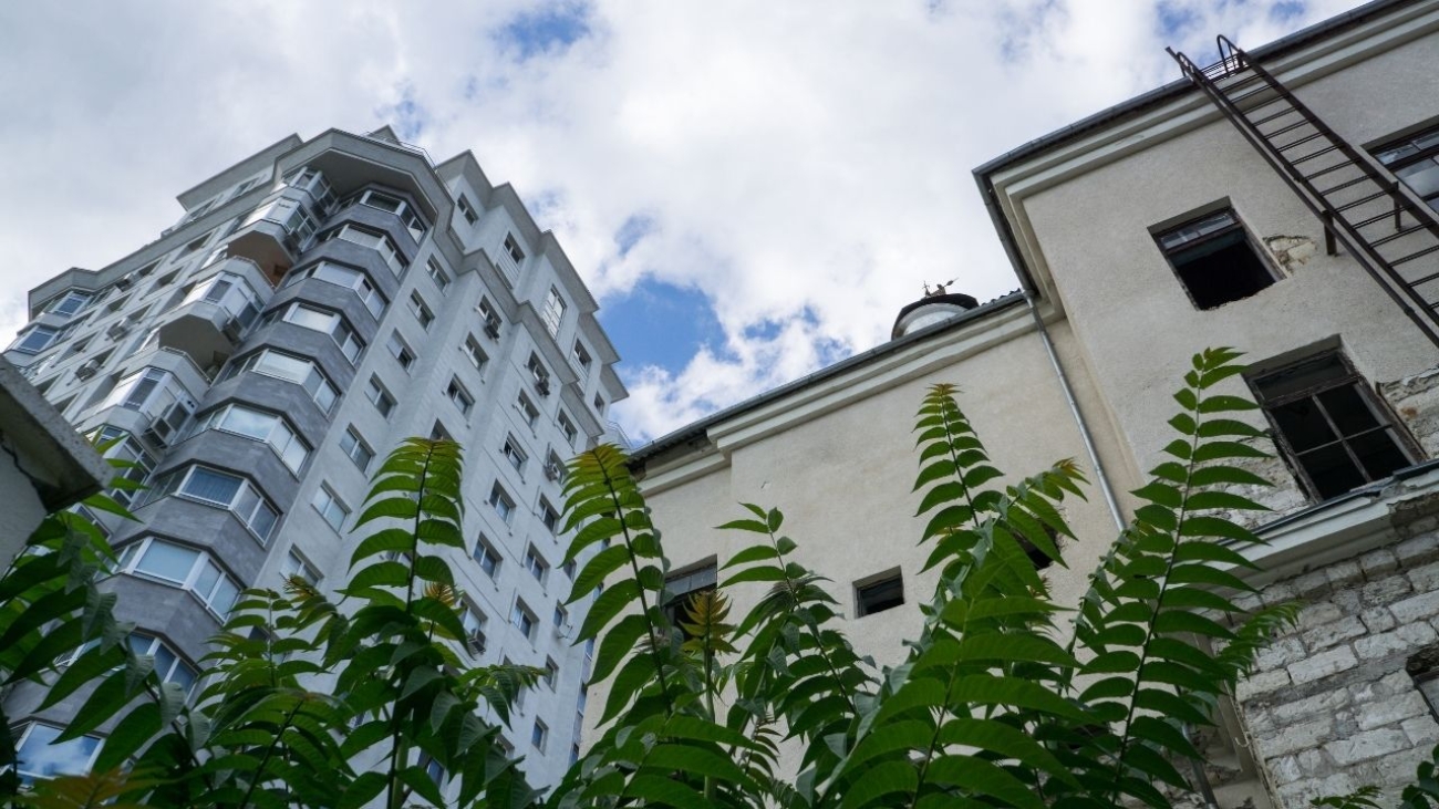 Resale vs New-Build – Where to Find Better Investments?