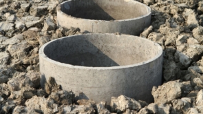 Dlaczego zbiorniki betonowe to lepszy wybór niż plastikowe?
