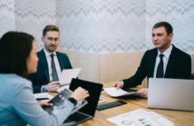 Czy warto zainwestować w opinię rzeczoznawcy przy sprzedaży pojazdu używanego?