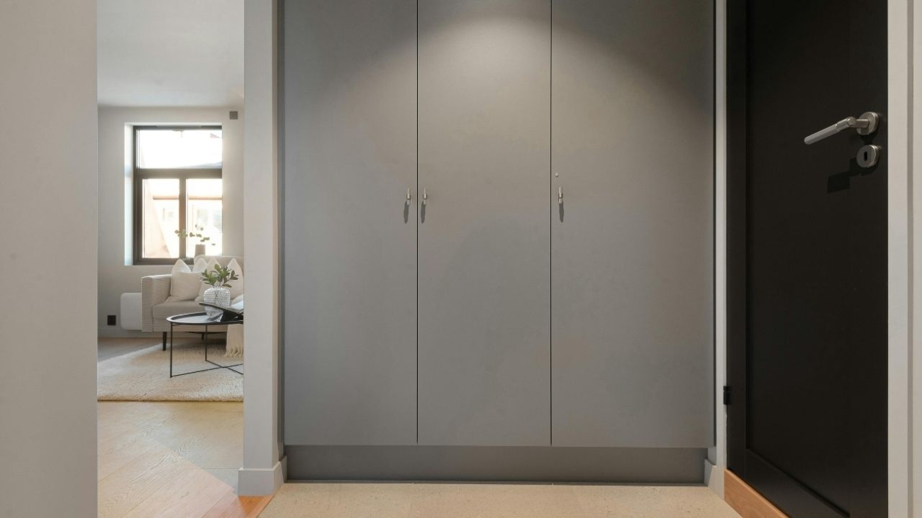 Nowoczesne trendy w produkcji frontów akrylowych: innowacje i zastosowanie