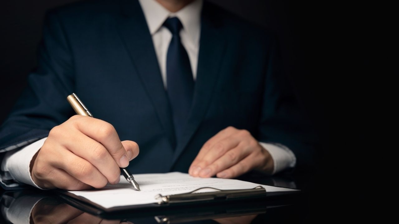 Warunki płatności i opłat notarialnych — co trzeba wiedzieć?