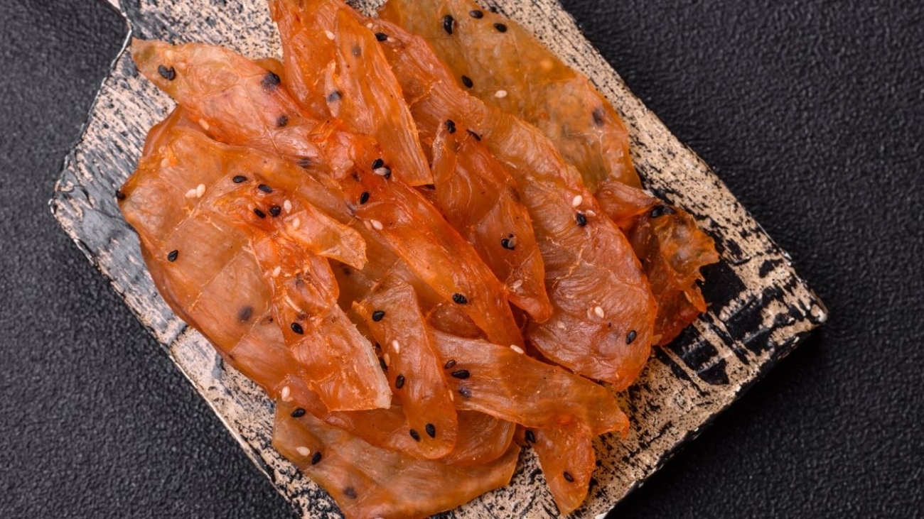 Salmon jerky – zdrowa przekąska z ryby