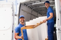 Czy warto wynająć firmę do przeprowadzki