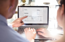 Dlaczego firmy tracą pieniądze na niezapłaconych fakturach