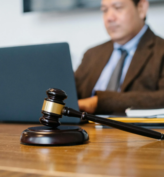 Spadki a długi Czy można odzyskać należność od spadkobierców