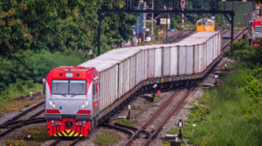 Transport kolejowy z Azji – kiedy ma sens biznesowy?